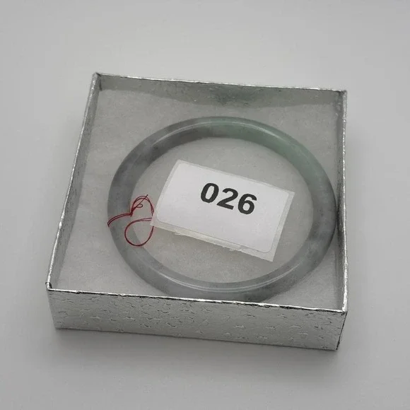Jade Bangle - Picture 6 of 6